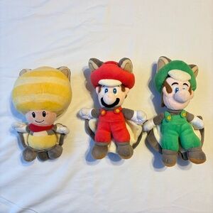 Lot of 3 Super Mario Bros. U Flying Squirrel plushies Mario, Toad, and Luigi